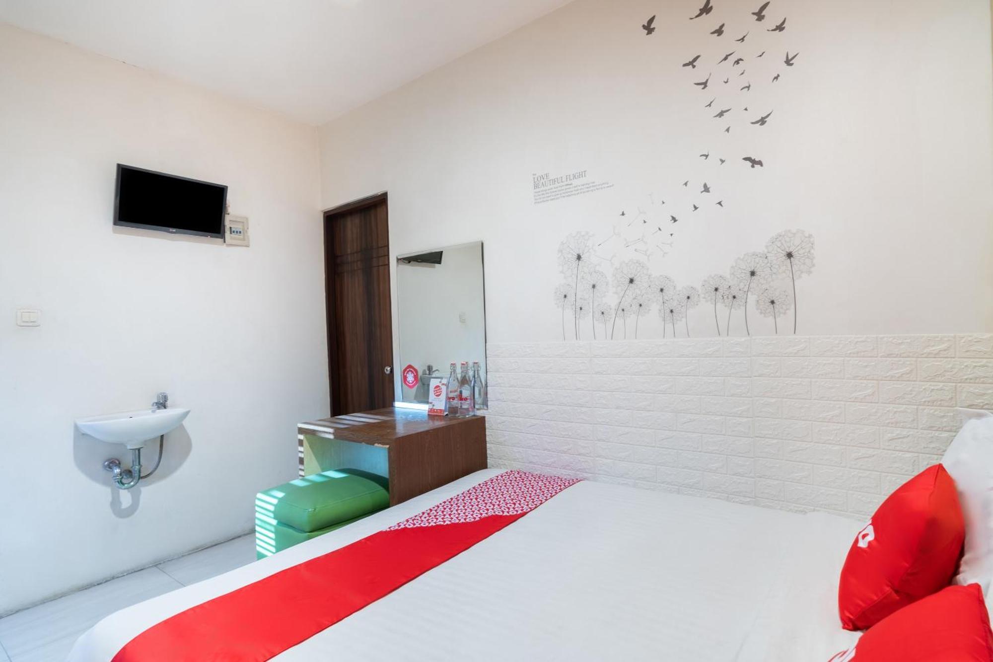 Hotel Super Oyo Flagship 91863 Metro House Surabaya Exterior foto