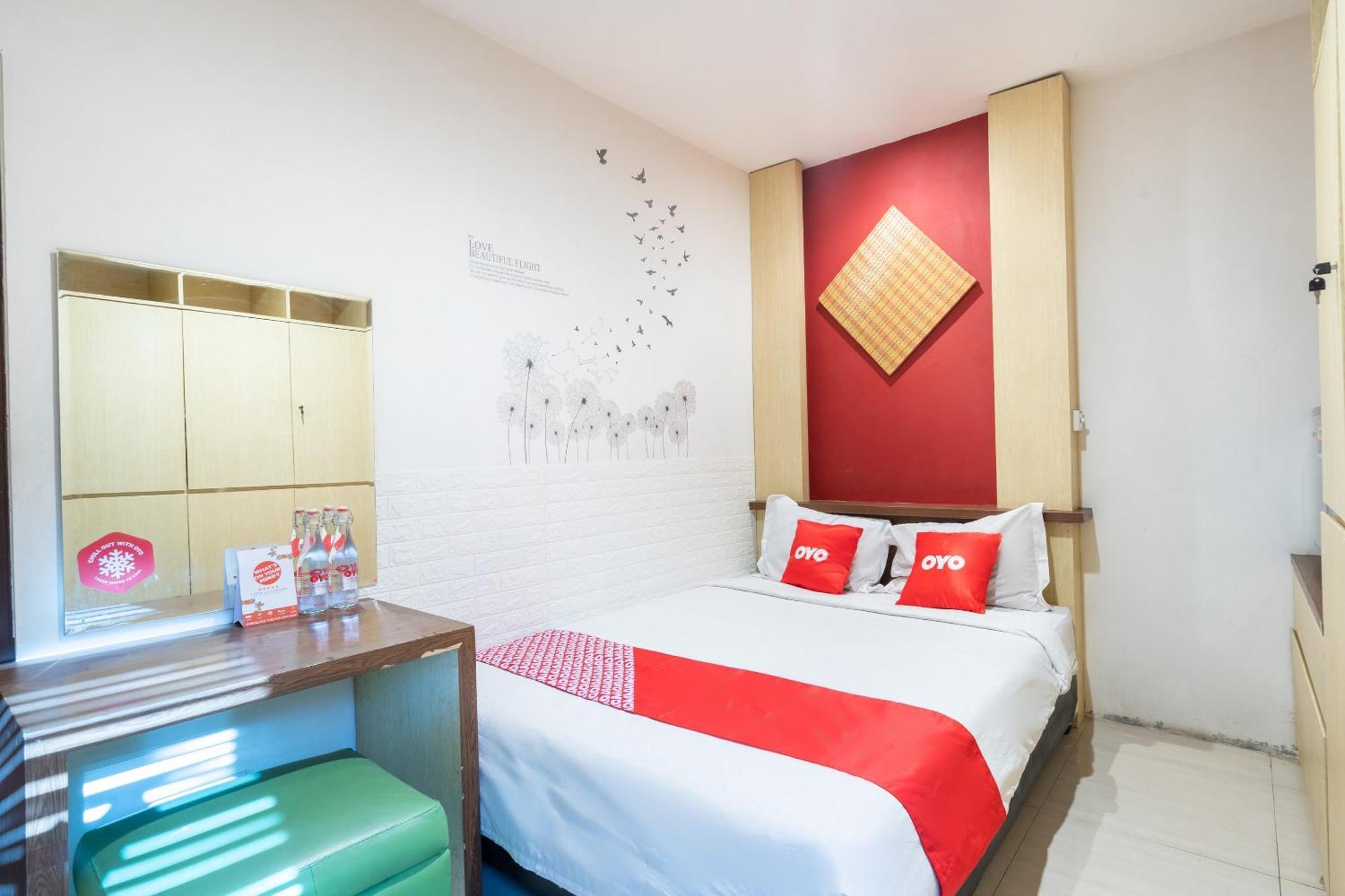 Hotel Super Oyo Flagship 91863 Metro House Surabaya Exterior foto