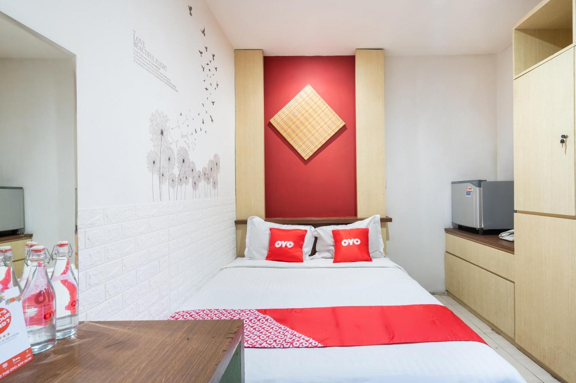 Hotel Super Oyo Flagship 91863 Metro House Surabaya Exterior foto