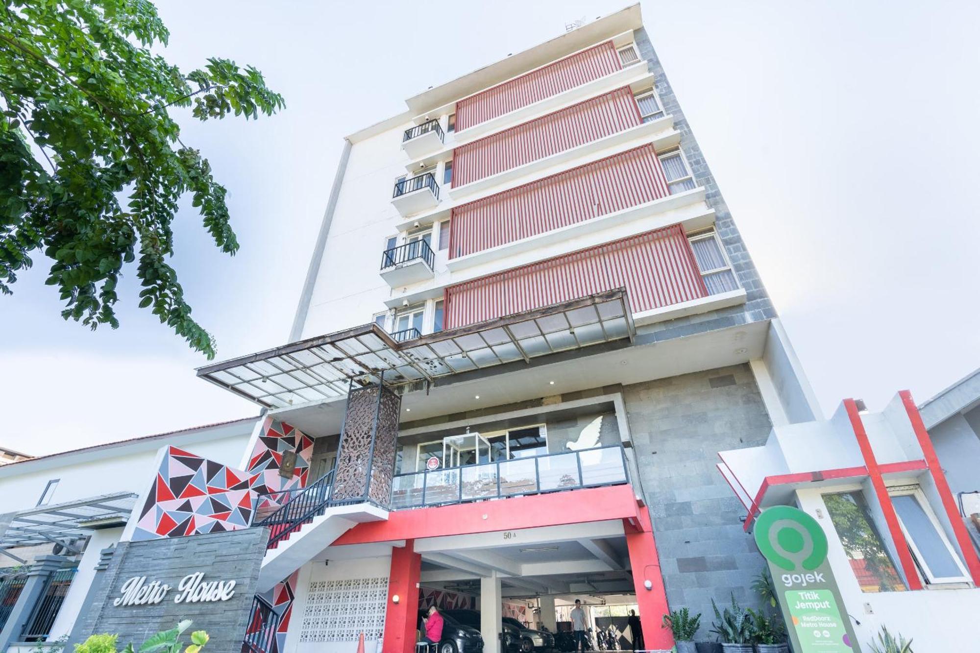 Hotel Super Oyo Flagship 91863 Metro House Surabaya Exterior foto